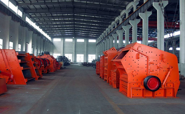 混凝土反擊式破碎機(jī) 混凝土反擊式破碎機(jī)